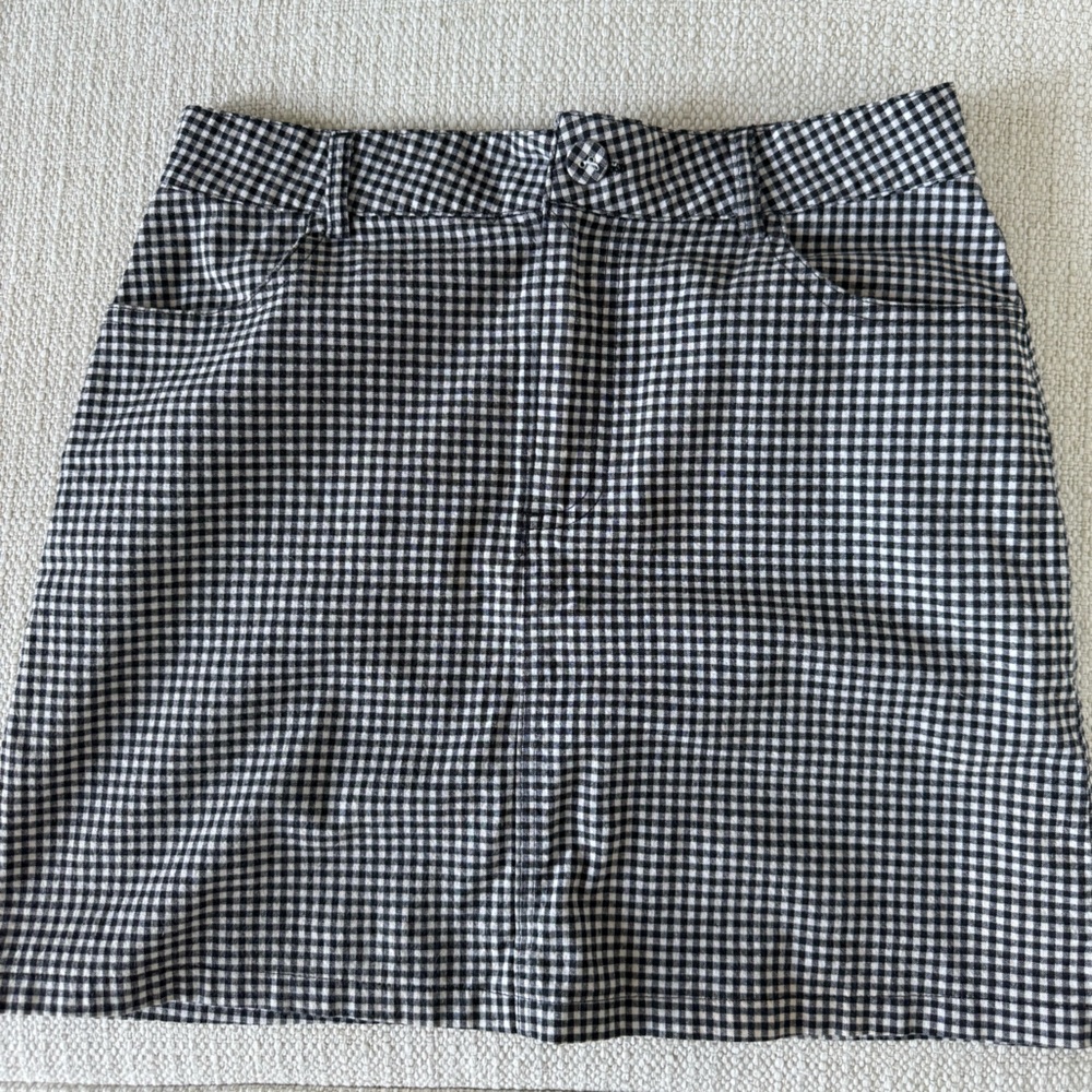 Forever 21 Black and White Checkered Skirt with Pockets